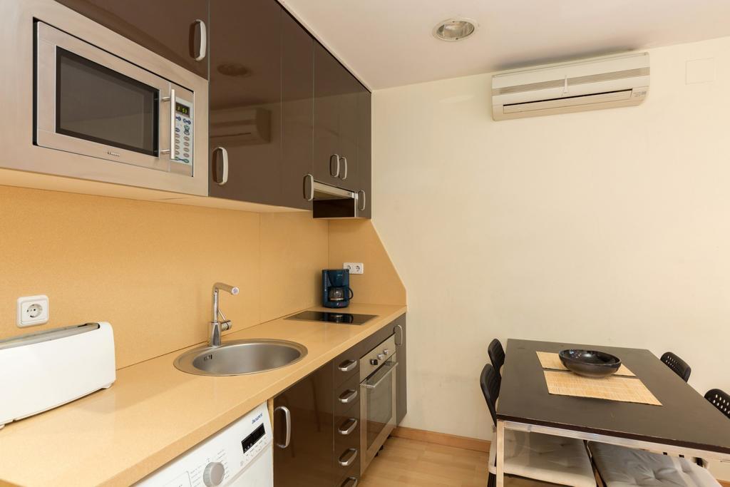 Aparteasy - Sant Antoni Market Barcelona Exterior foto